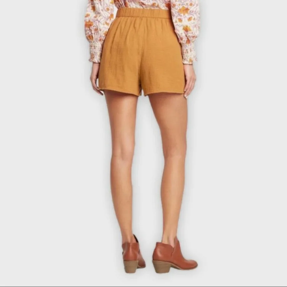 Universal Thread High Rise Pull-On Shorts - Picture 3 of 10